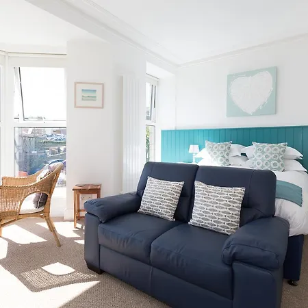 3 Porthminster St Ives